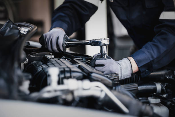 Becoming a Mechanic: A Step-by-Step Guide from Novice to Pro by Welch Equipment
